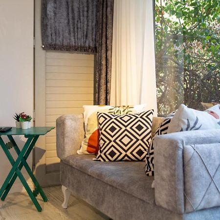 Invigorating Studio Flat Near Kordon In Alsancak Esmirna Exterior foto