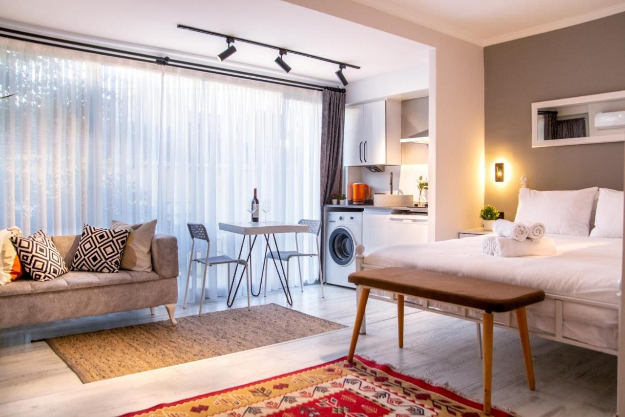 Invigorating Studio Flat Near Kordon In Alsancak Esmirna Exterior foto