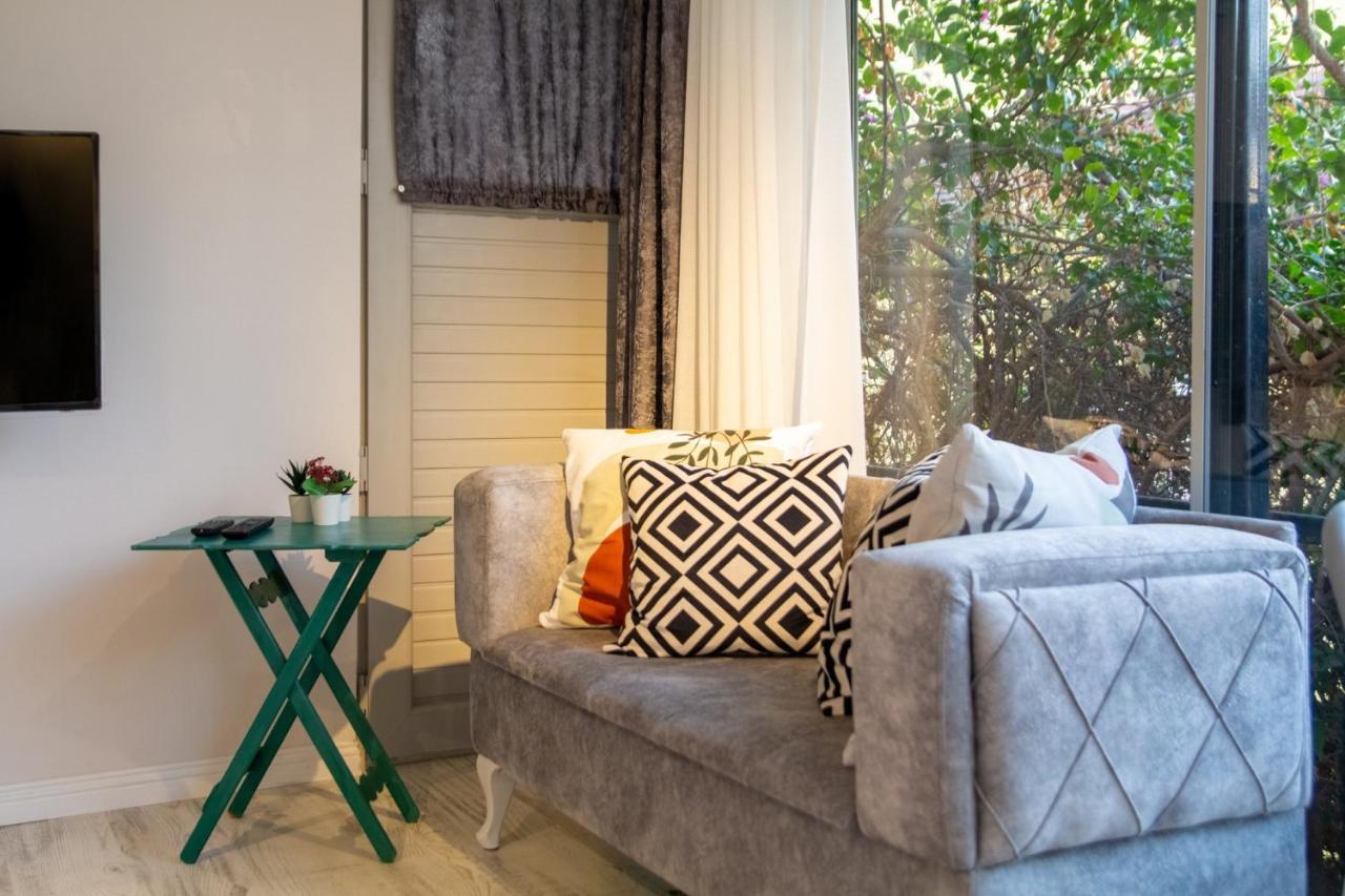 Invigorating Studio Flat Near Kordon In Alsancak Esmirna Exterior foto