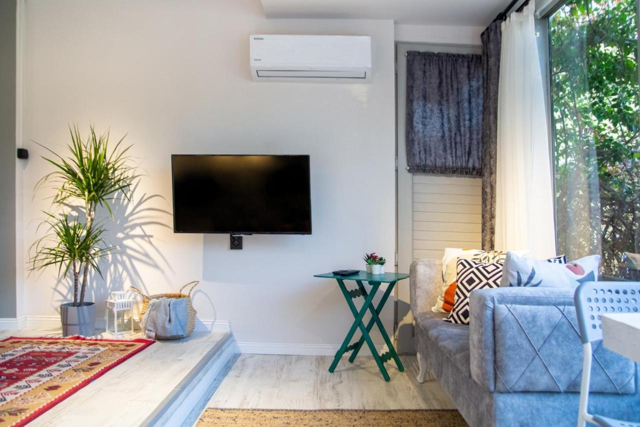 Invigorating Studio Flat Near Kordon In Alsancak Esmirna Exterior foto