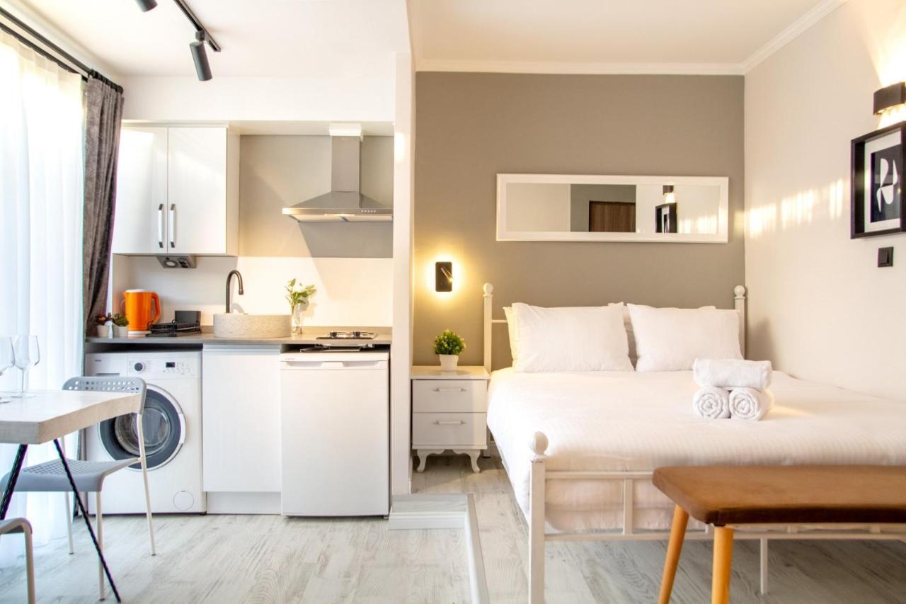 Invigorating Studio Flat Near Kordon In Alsancak Esmirna Exterior foto
